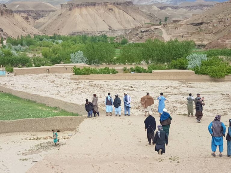 سیلابها در غور جان دو تن را گرفت