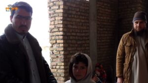 دهها بسته گرم زمستای برای کودکان نیازمند غور توزیع شد