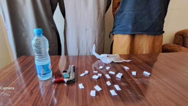 سه تن به اتهام فروش مشروبات الکولی و نگهداری سلاح غیرقانونی در غور بازداشت شدند